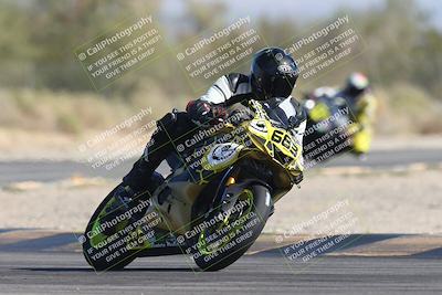 media/Nov-01-2025-CVMA (Sat) [[fc0f7531b8]]/Race 2-Amateur Formula Middleweight/